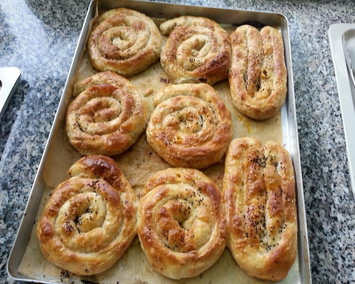 Gül Börek